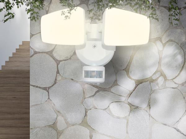 Outdoor white LED spotlight with PIR sensor 24W/3000K/4000K/6000K - LFX125 2